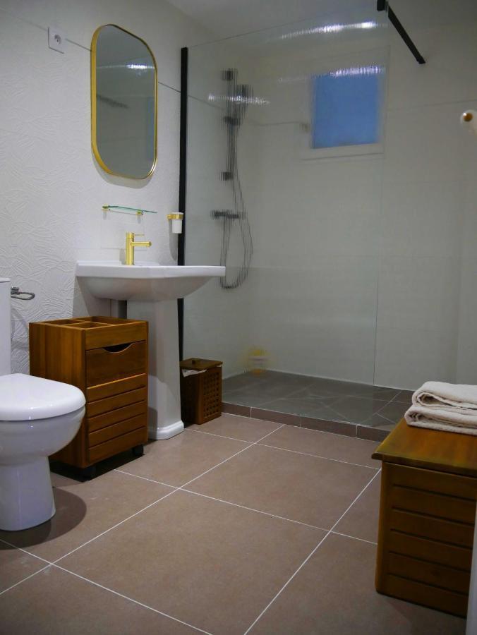 Le Champ De L'Eau Bed & Breakfast Crecy-la-Chapelle Eksteriør bilde